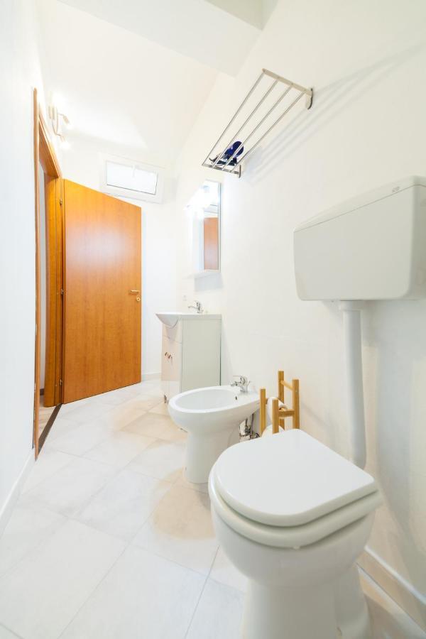Brezza B&B Golfo Aranci Exterior photo