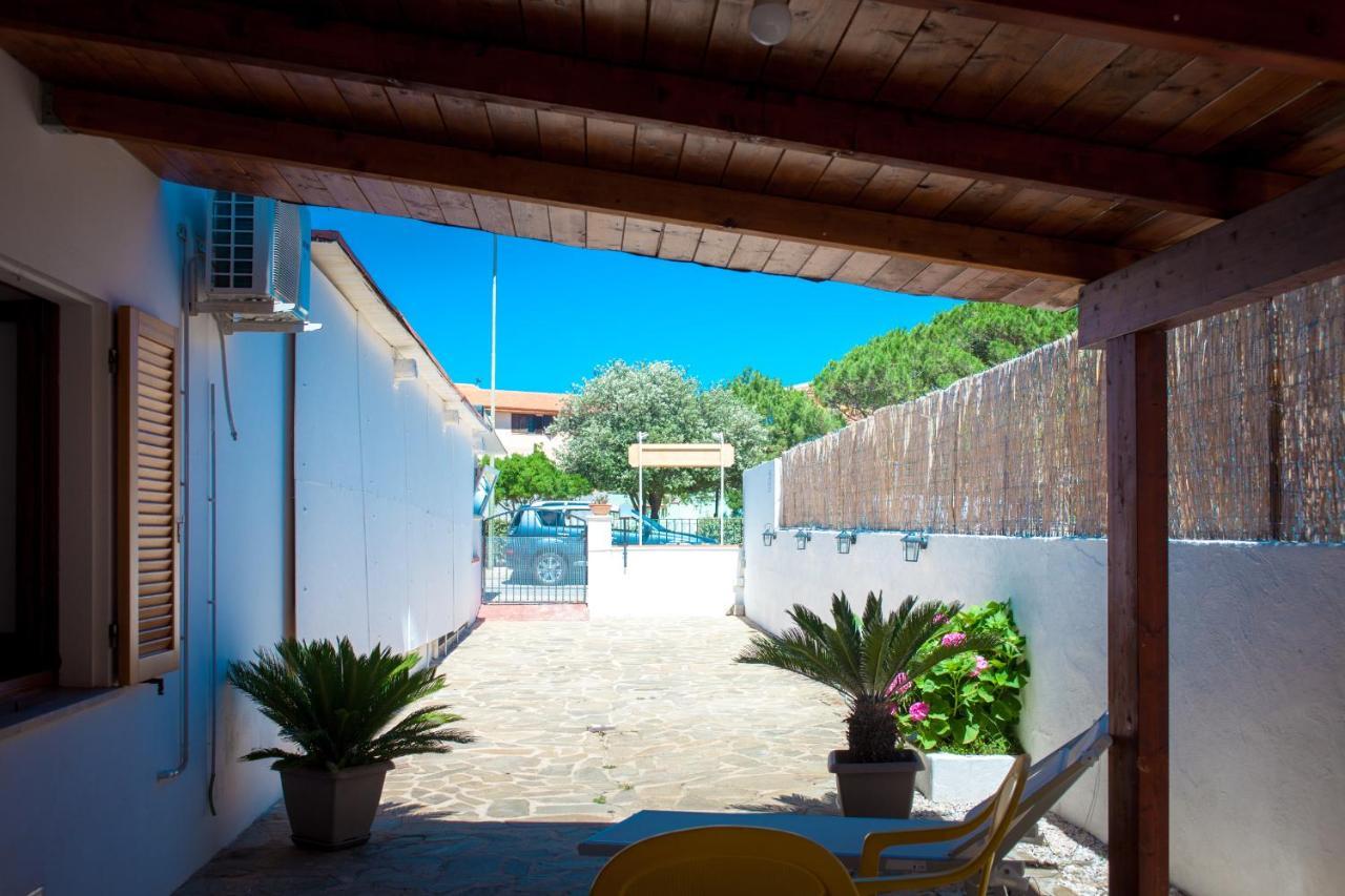 Brezza B&B Golfo Aranci Exterior photo